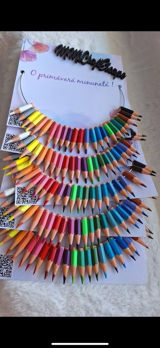 Colier din creioane
