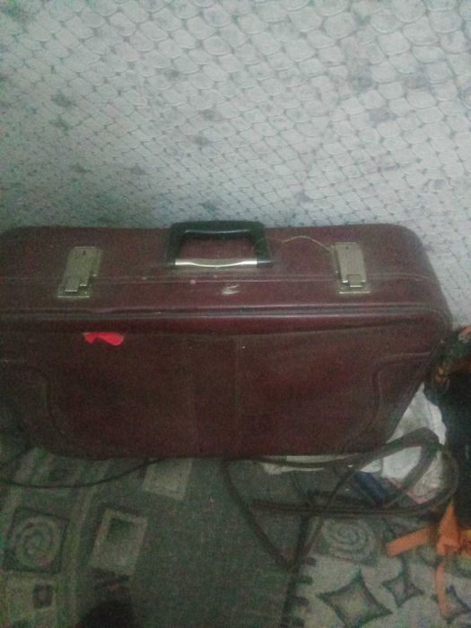продам чемодан советский