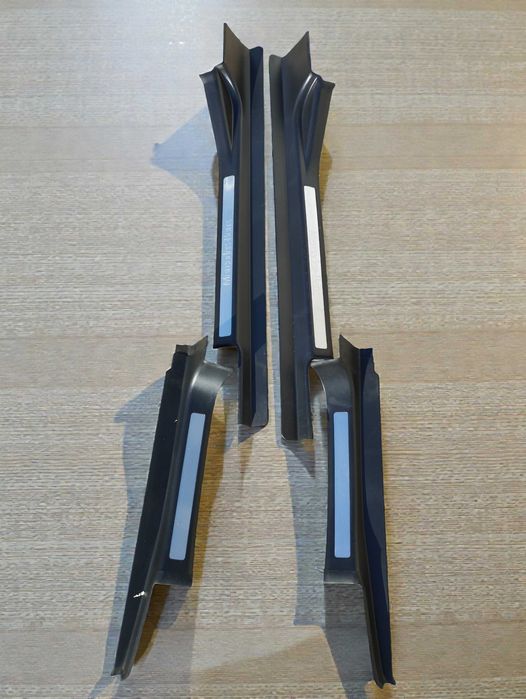 Лайсни на прагове за Mercedes C-class, W 203