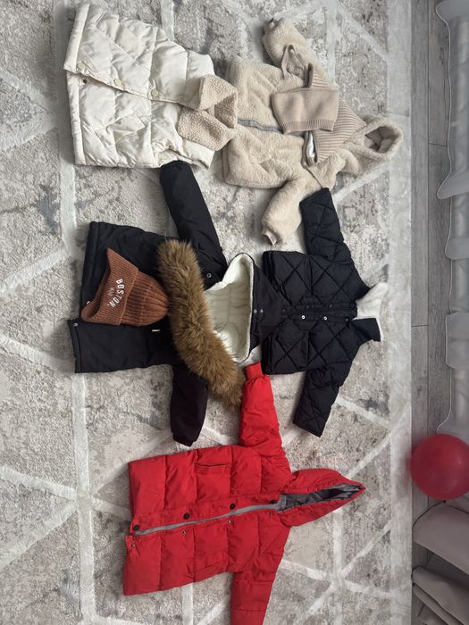 Продам детские куртки
