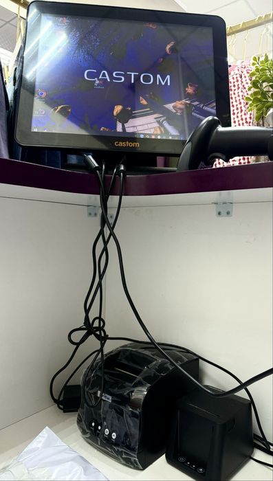 Продам кассовый аппарат моноблок