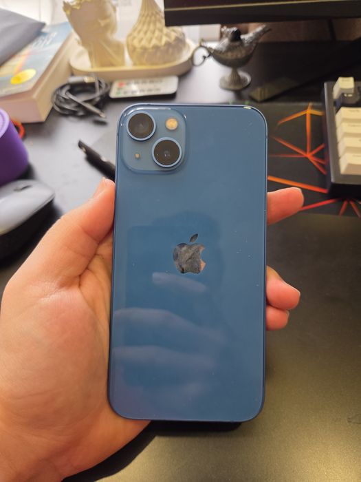 Продаю iPhone 13