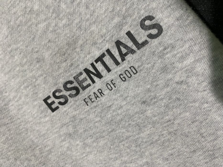 Pantaloni Essentials