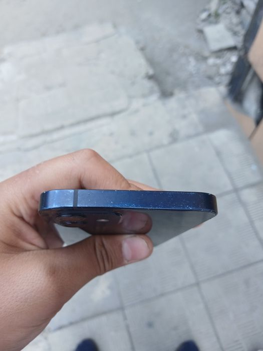 Продам айфон 12 идеал