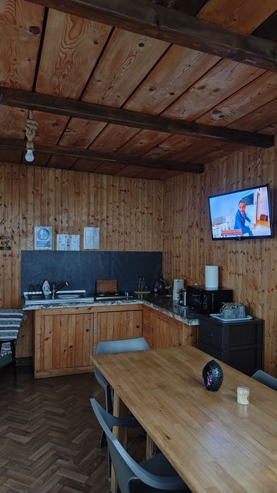 Apartment de inchiriat  3 camere / 23 August jud Constanta