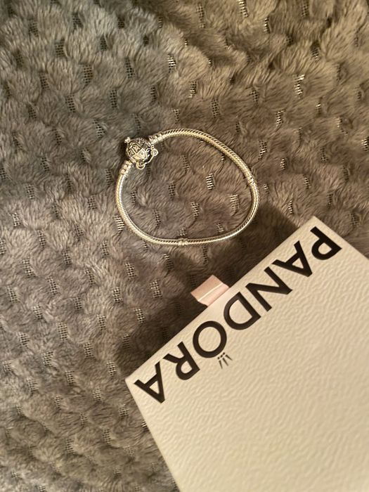 Гривна пандора нова със сертификат 18 размер