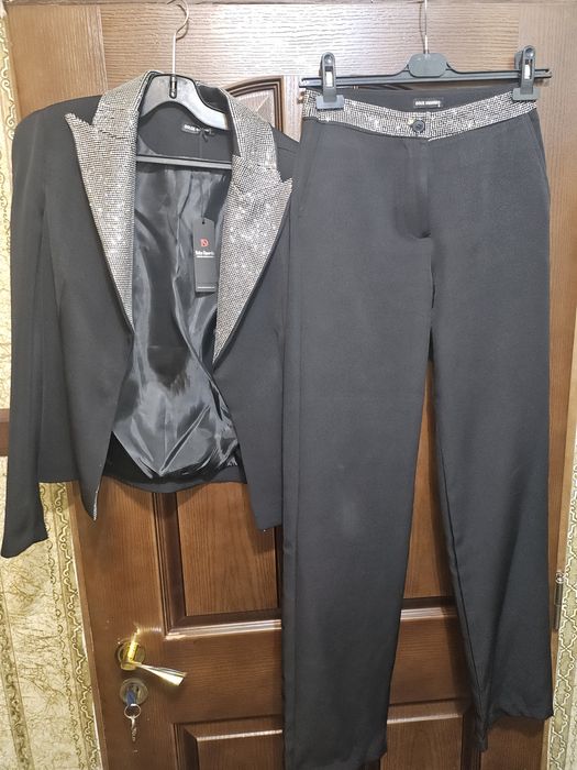 Дамски костюм/комплект