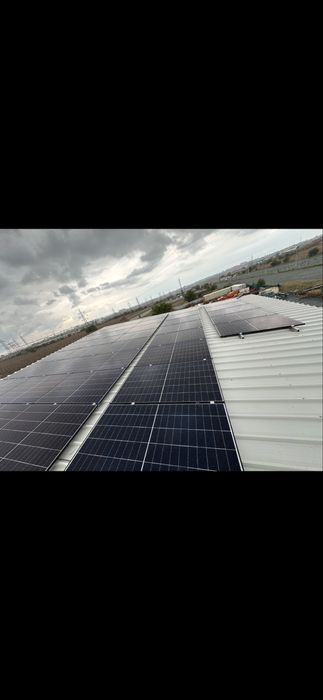 Montam panouri foto voltaice