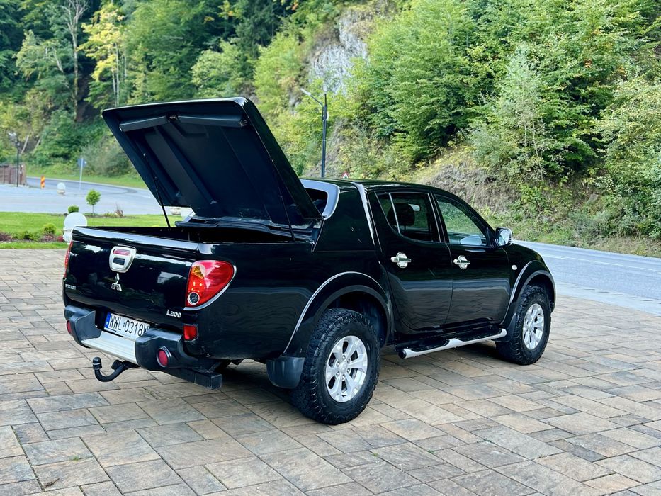 Mitsubishi L200 pickup 2.5 diesel 178cp autoutilitara