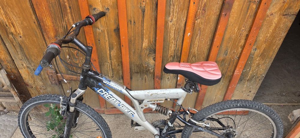 Vând bicicleta funcțională