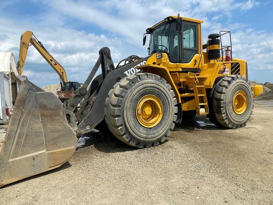 Incarcator frontal  VOLVO L220F