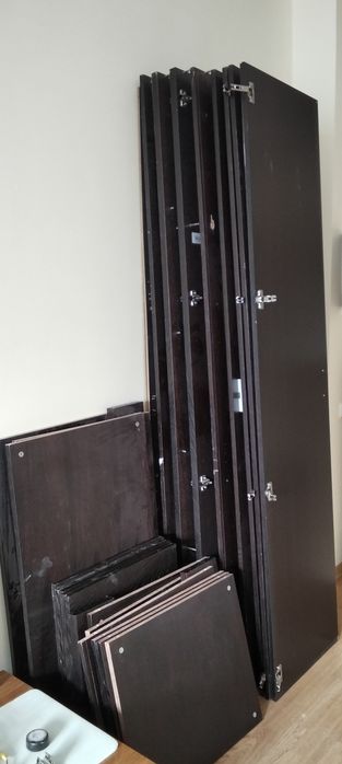 Шкаф трехдверный