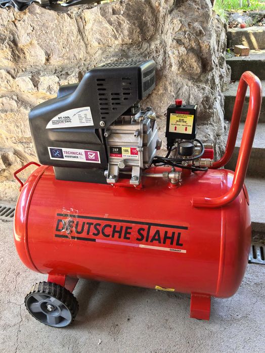 Compresor aer 100L 2CP 220V debit 206 lmin