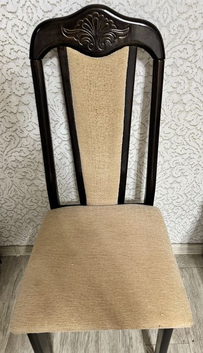 Продаю стулья в гостинную