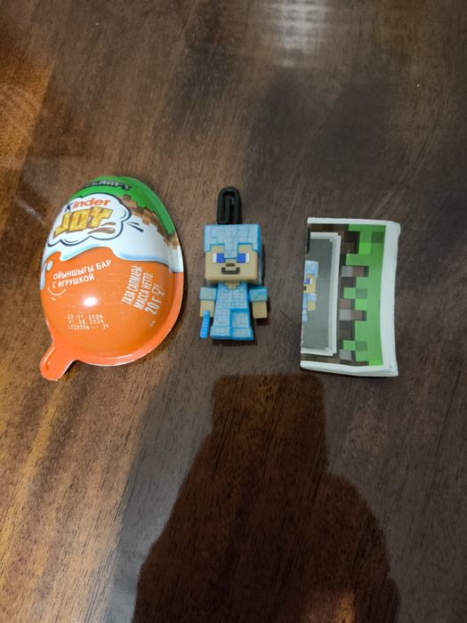 Стив со скрепкой из майнкрафта