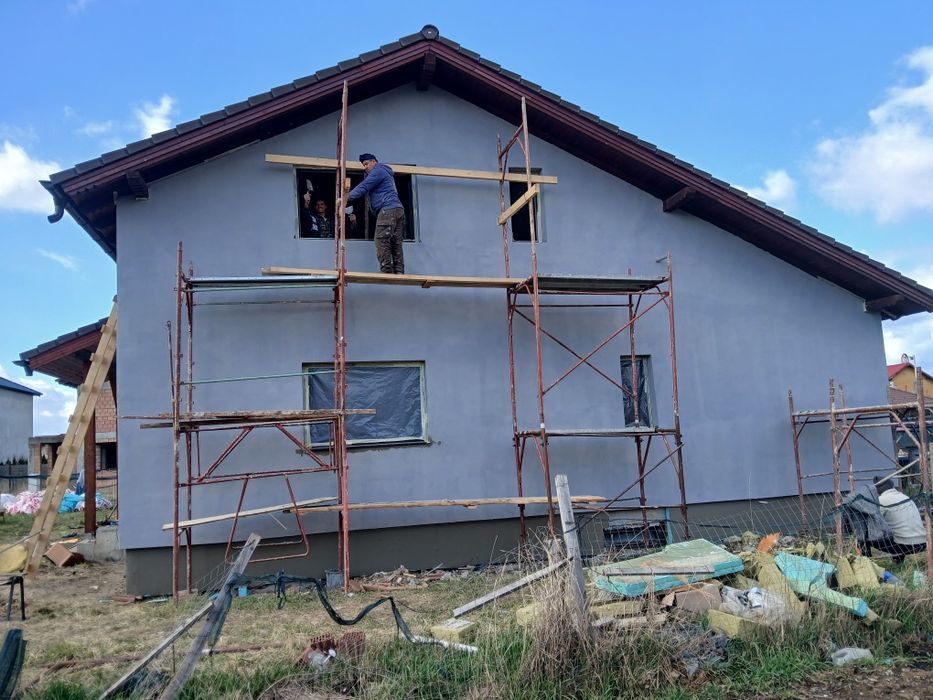 Constructi Ridicat case plus interioare si exterioare