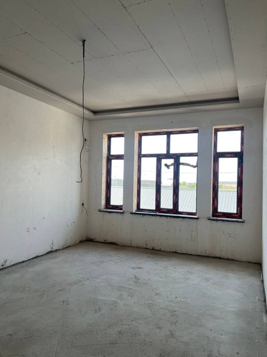 Келес узумзорда 6 хонали уй сотилади keles kirov uzumzor