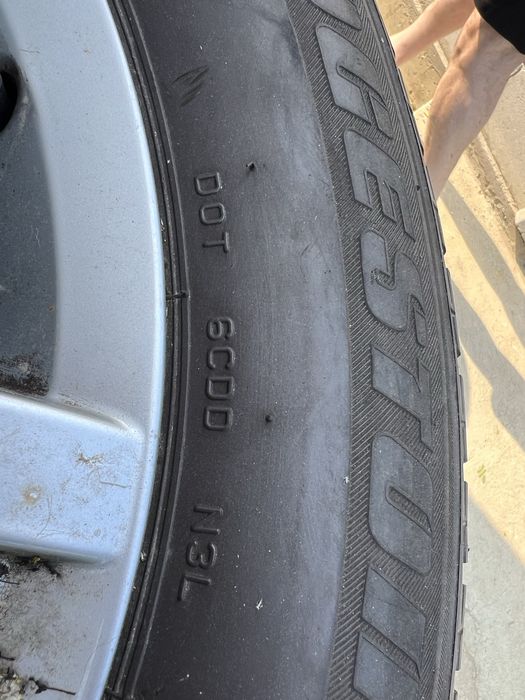 Bridgestone & Pirelli 235/60/17