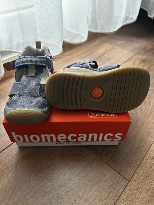 Biomecanics сандали