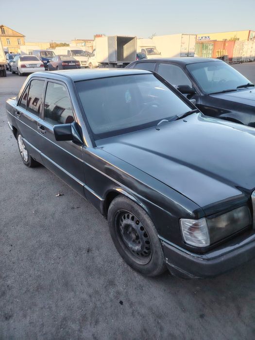 Продам срочно машину