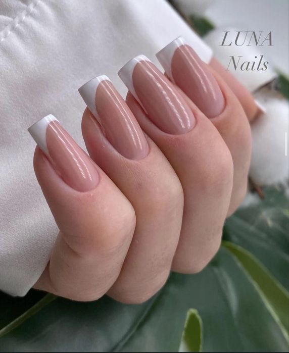 Маникюр, наращивание ногтей КШТ