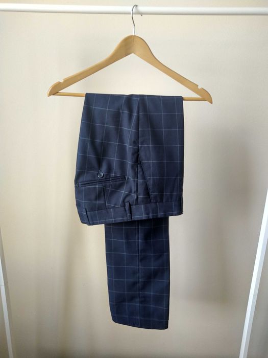 Продам классический костюм