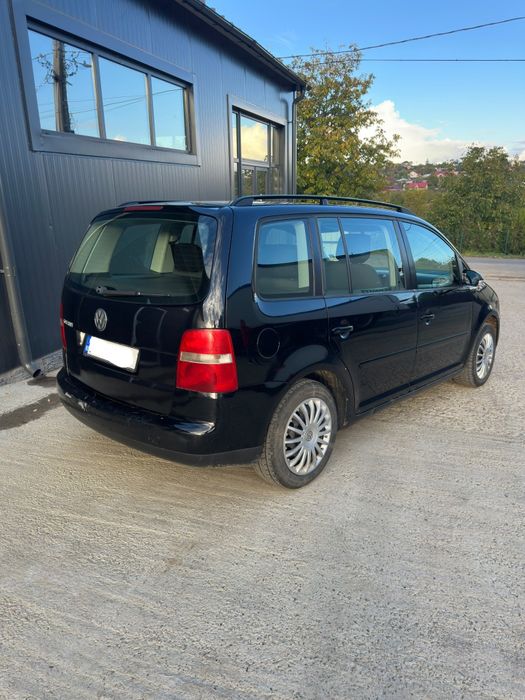 VOLKSWAGEN Touran 2004 — imagine 3