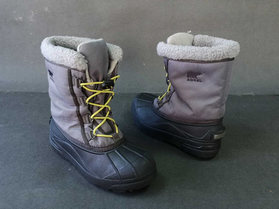 Bocanci  36 37 ghete copii moonboot dama SOREL Impermeabil Imblaniti