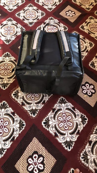 Сотилади сумка для доставку