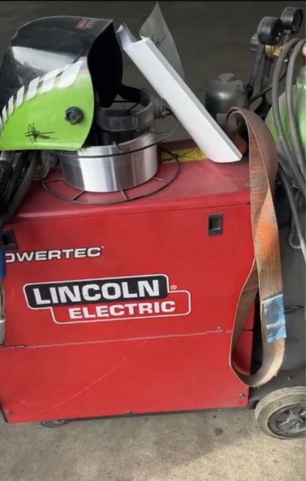 Телоподаващо Lincoln 305 C