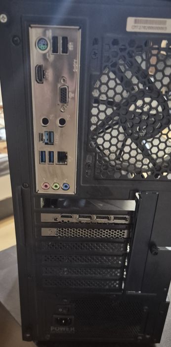 Гейминг компютър rtx 3060 i5 10400