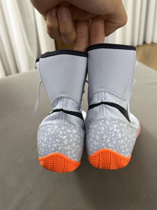 Nike Machomai 2 SE / White Black Orange