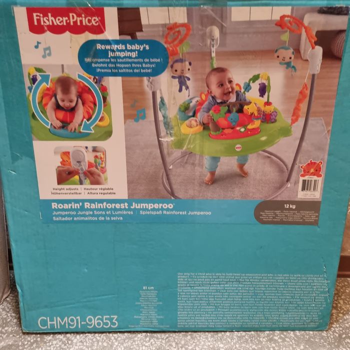 Продавам детско бънджи Fisher-Price Roarin' Rainforest Jumperoo (модел CHM91).