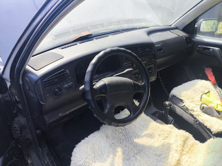 Продам Golf 3 1.6 abu