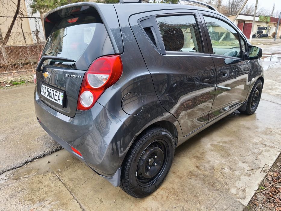 Продаётся Spark 4 позиция автомат