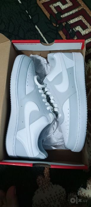 NIKE. Court Vision Low sneakers