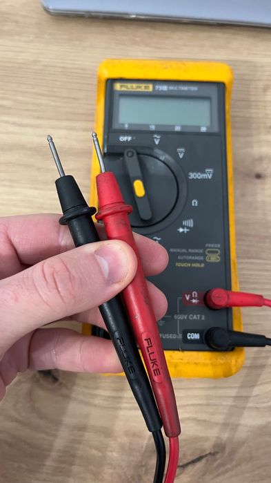 Multimetru profesional Fluke 73 III