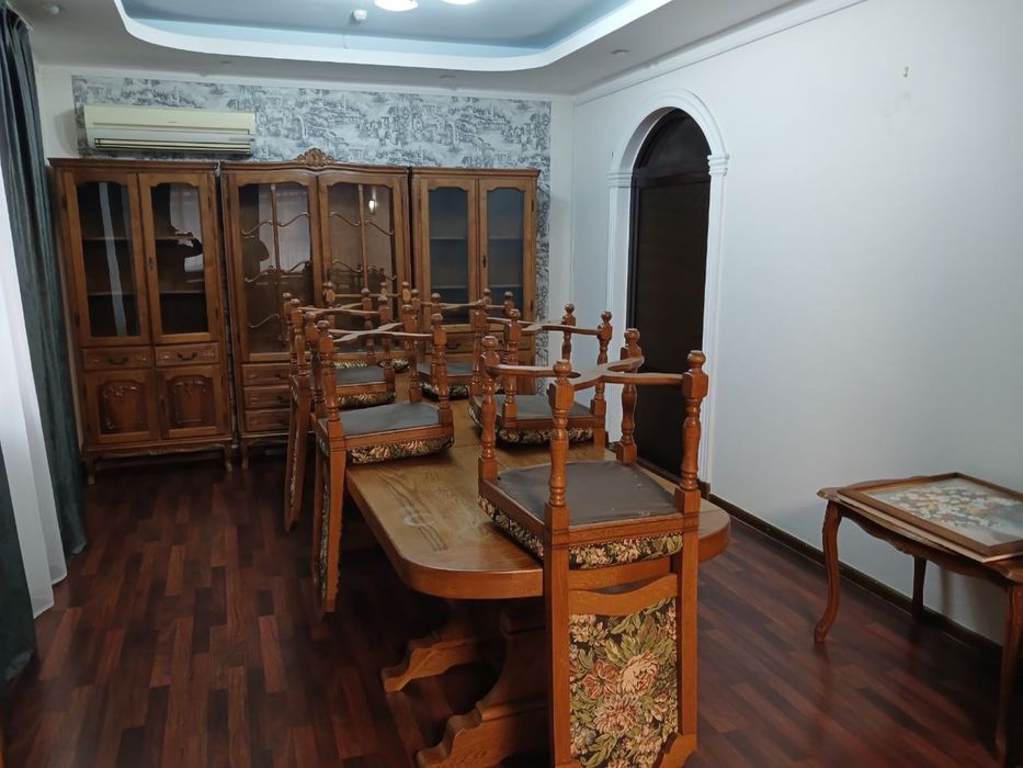 Дом в центре.  Ракат Боши