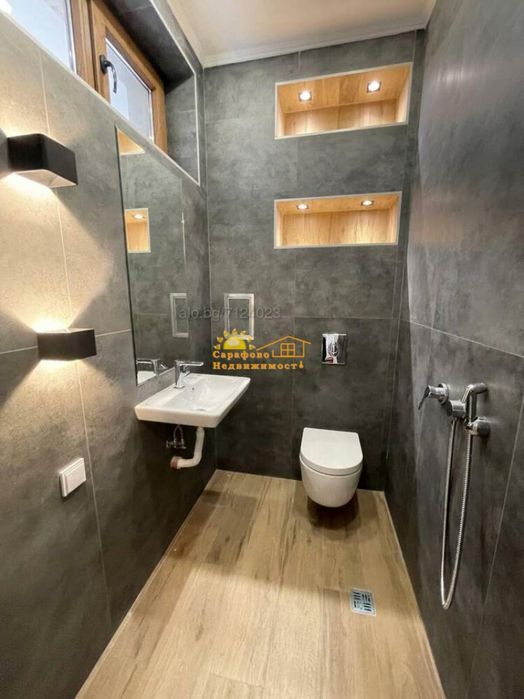 Дава се под наем Къща в Бургас, Сарафово - 230 кв.м за 2493.39 € - Снимка #3