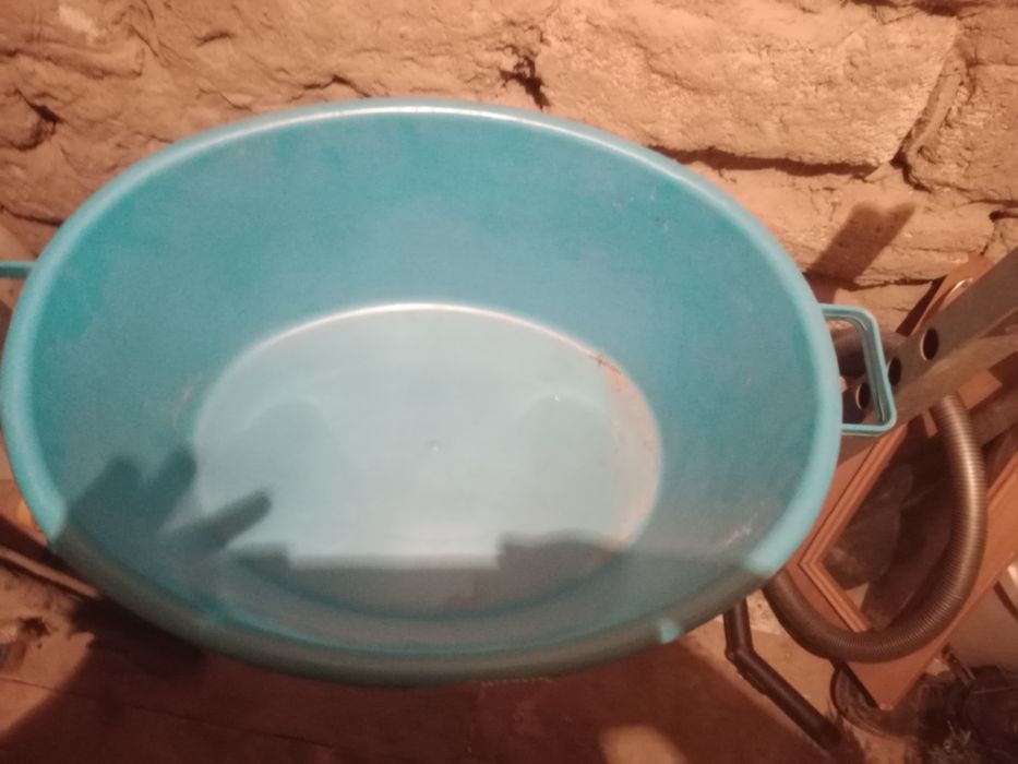 Продам два тазика в баню