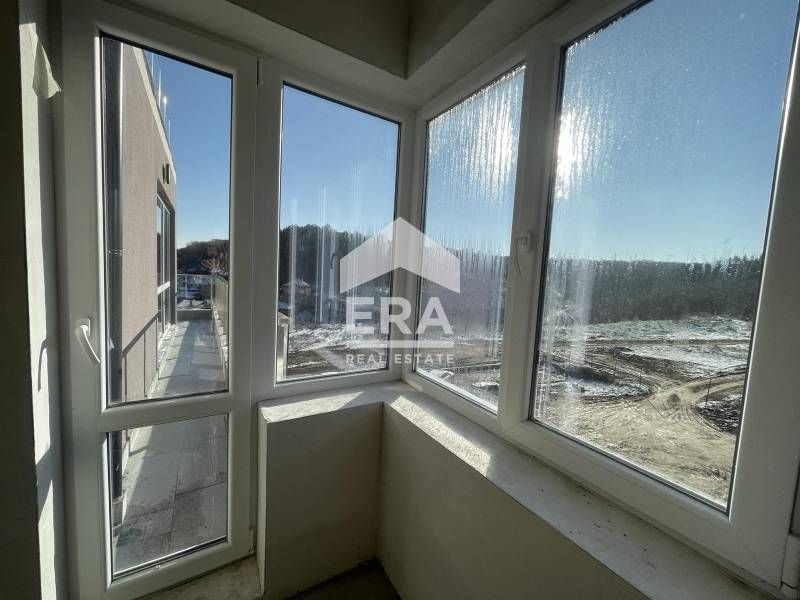 Двустаен апартамент за продажба, с гледка към борова гора, в новопостр