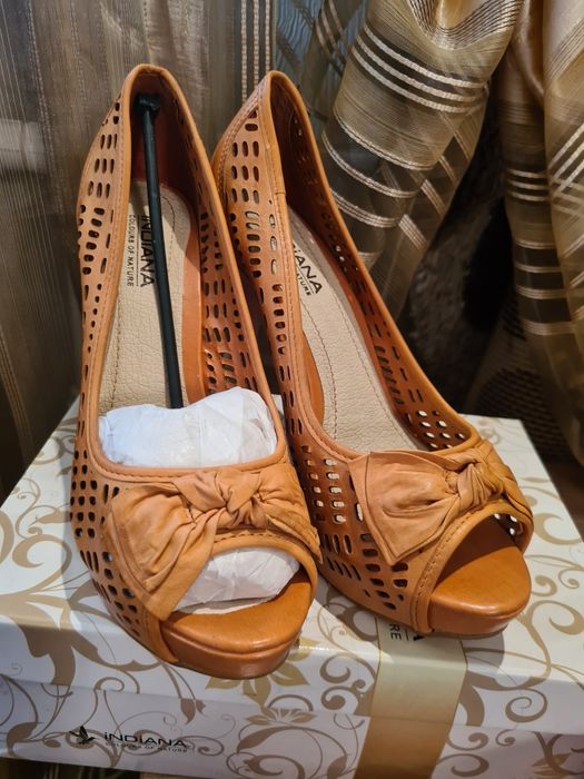 Туфли на платформе на высоком каблуке