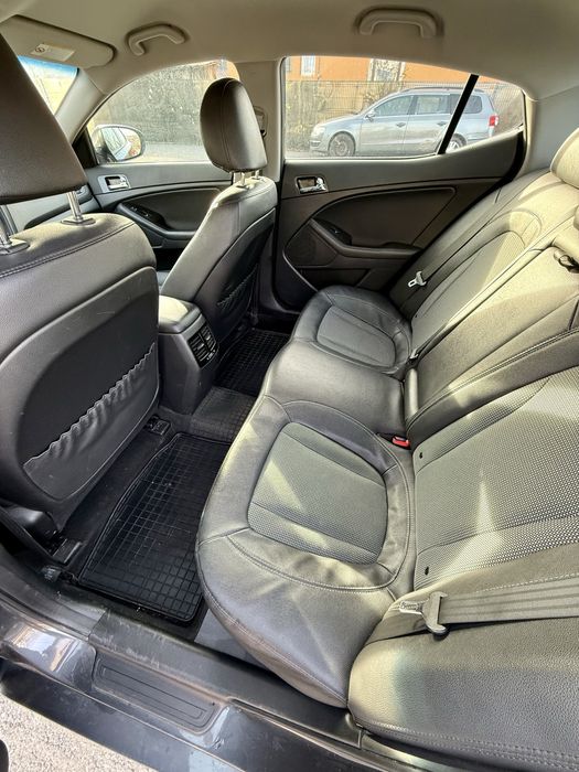 Kia Optima Hybrid 2.0 CVVT 177cp 2013