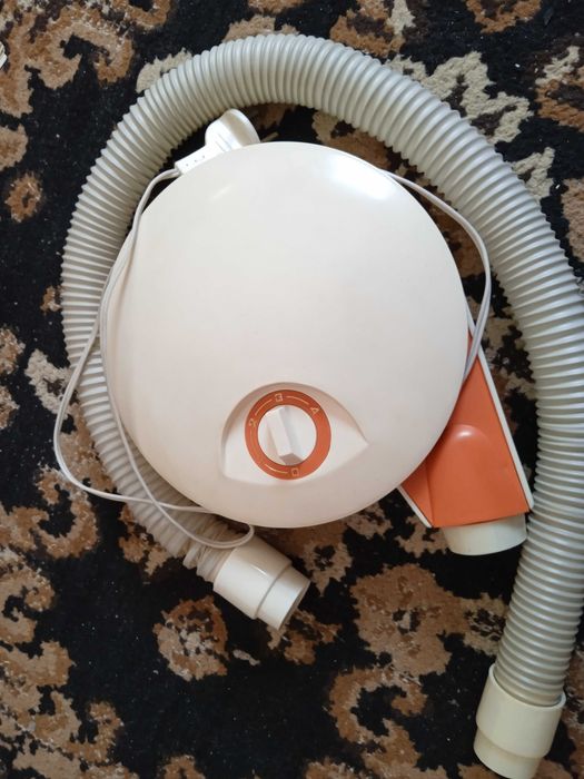 Стари руски (съветски) електрически щипки за коса и  ретро сешоар