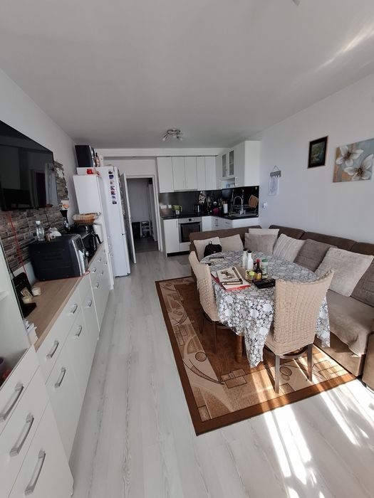 Продава се Тристаен апартамент в Казанлък - 84 кв.м за 1124 €/кв.м - Снимка #2