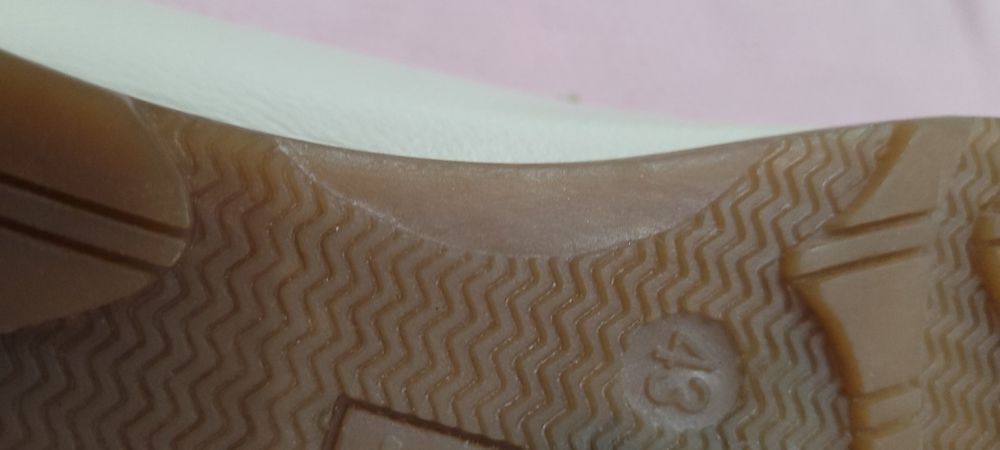 Продам туфли (макасы)