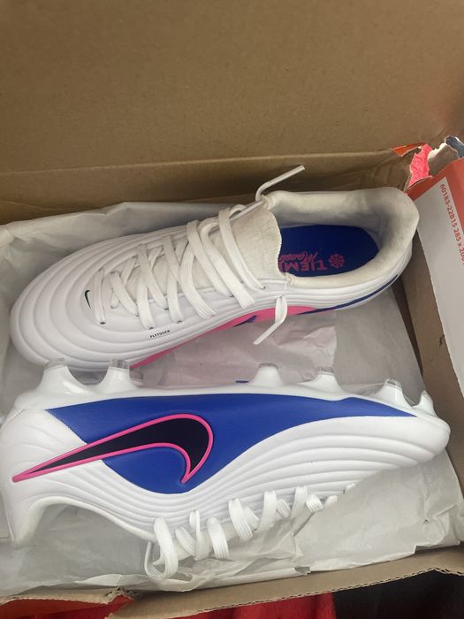 Ghete fotbal nike tiempo maestro noi!