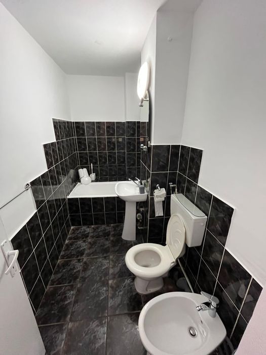 De inchiriat ap 3 camere Iosia