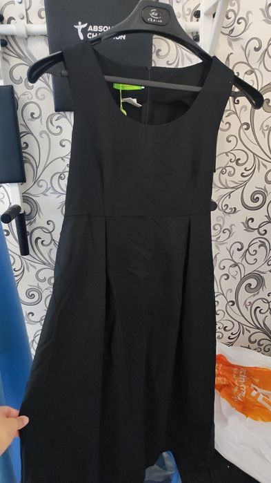 Продам сарафан новый  для беременных