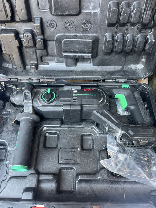 Перфоратор аккумуляторный